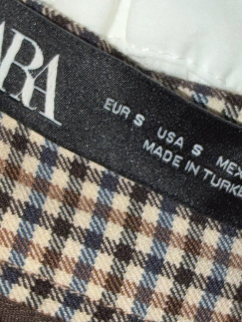 Zara Beige, Brown & Blue Houndstooth Skort
